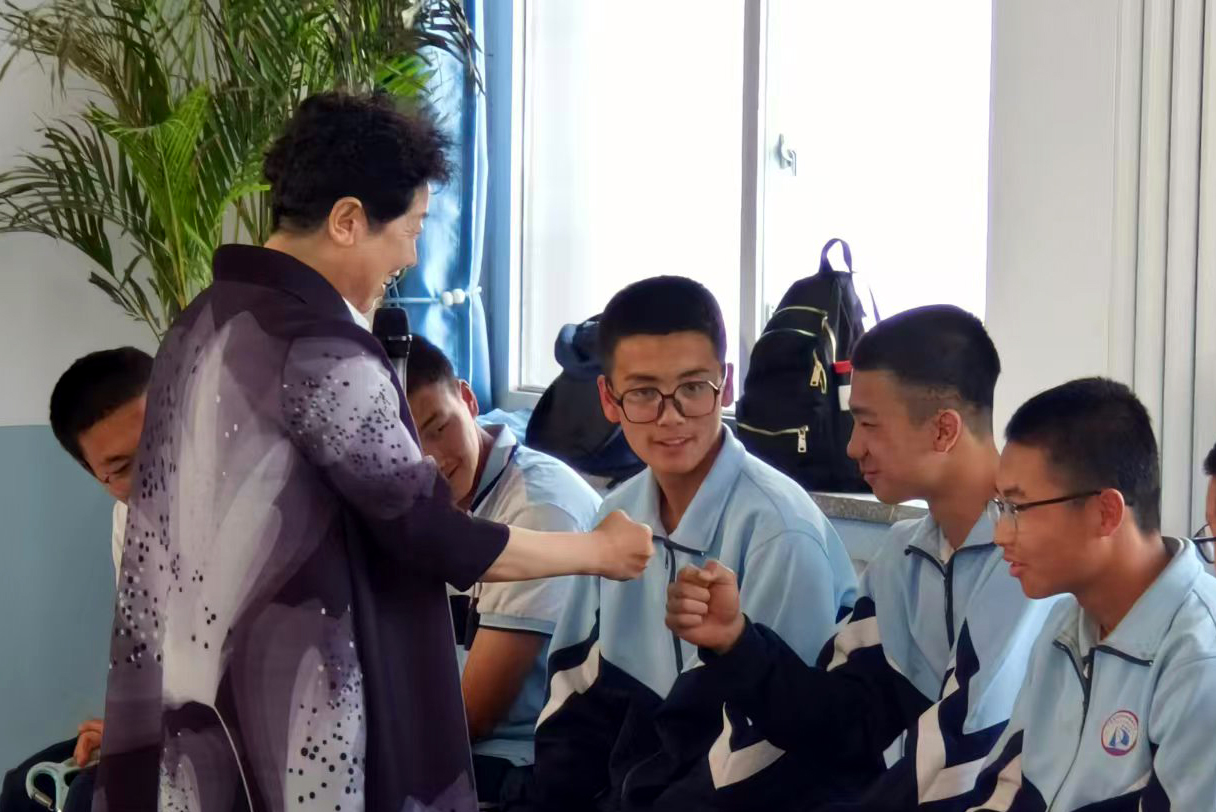 以专业守护青春迷途 用温情修复万千家 ——宁夏玺航青少年成长中心深耕青春...